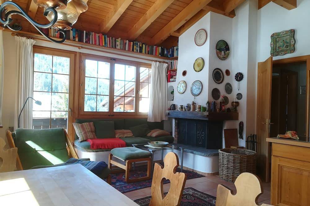 Zeit zum Entspannen - Wunderschöne Ferienwohnung mit Balkon und Kamin in Arosa, Plessur Alpen