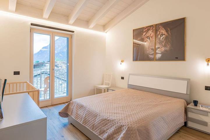 Ganze Wohnung, Angenehme Wohnung für 8 Gäste mit  W-Lan, Tv und Innenhof in Verceia, Comer See
