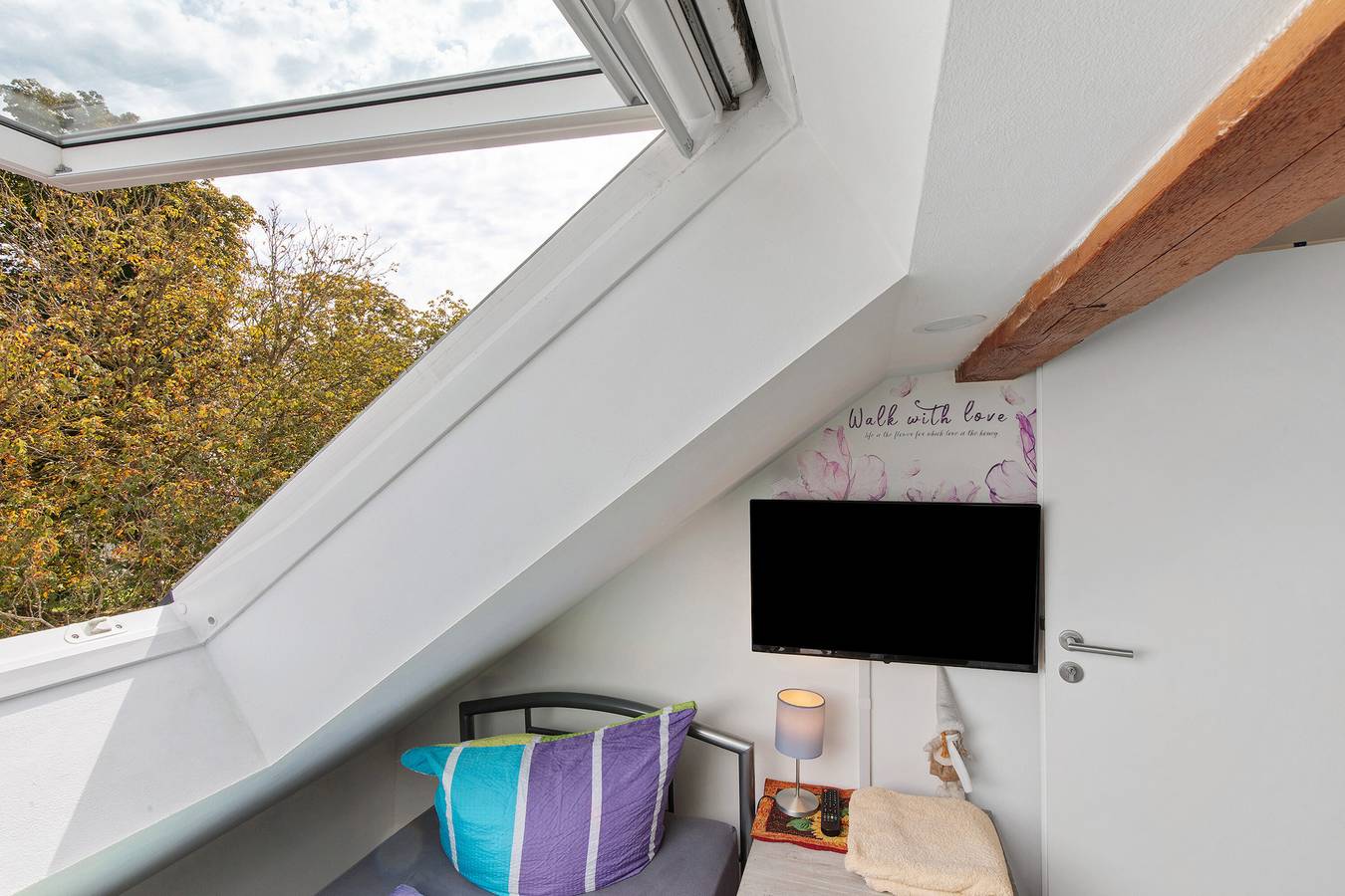 Wg Zimmer Bailey mit Wlan in Dg in Laupheim, Landkreis Biberach