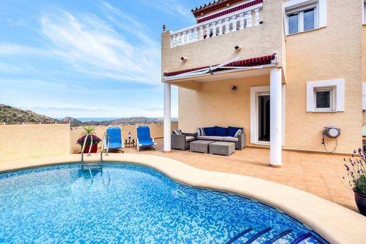 Ferienhaus 'Maya' mit Meerblick, Wlan und Klimaanlage in Pedreguer, Costa Blanca