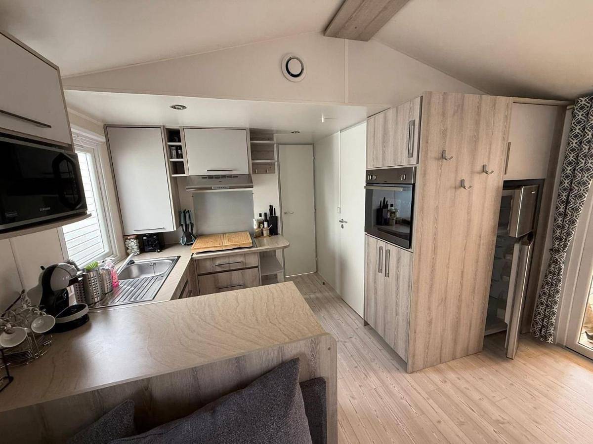Mobilhome tout confort in Vaux-sur-Mer, Côte de Beauté