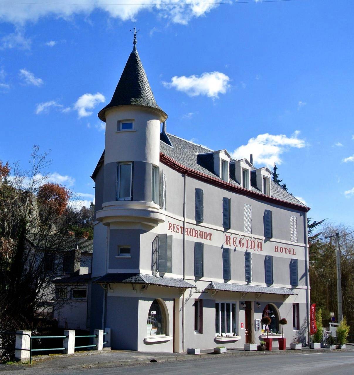 Hotel Regina in Saint-Nectaire, Parc naturel régional des Volcans d'Auvergne