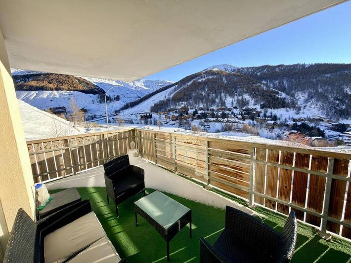 Gîte pour 8 personnes, avec terrasse dans Cinéma L'Aiguille - 3