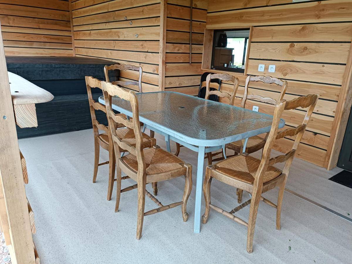 Two-Bedroom Chalet in Cublize, Région de Villefranche-sur-Saône