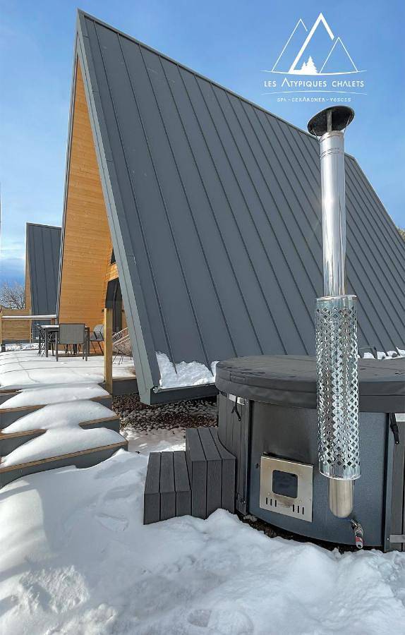 Gîte pour 4 personnes, avec jardin ainsi que sauna et jacuzzi à Barbey-Seroux