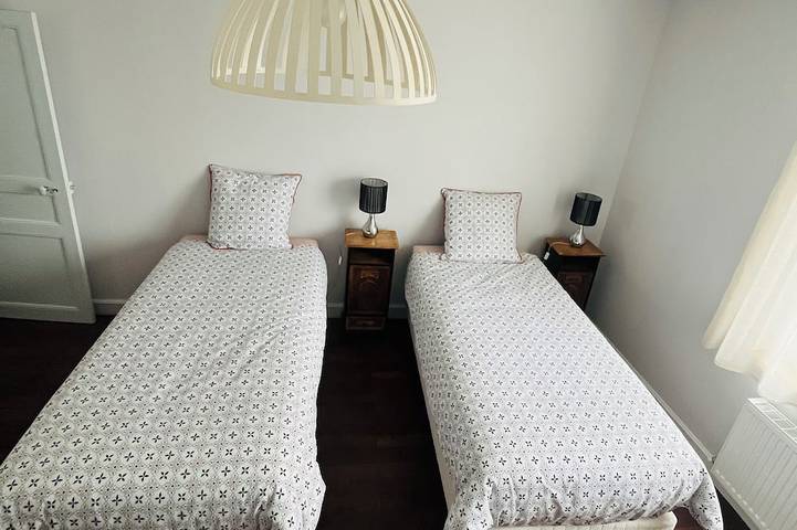 Location de vacances pour 7 personnes, avec jardin à Éguzon-Chantôme - 3