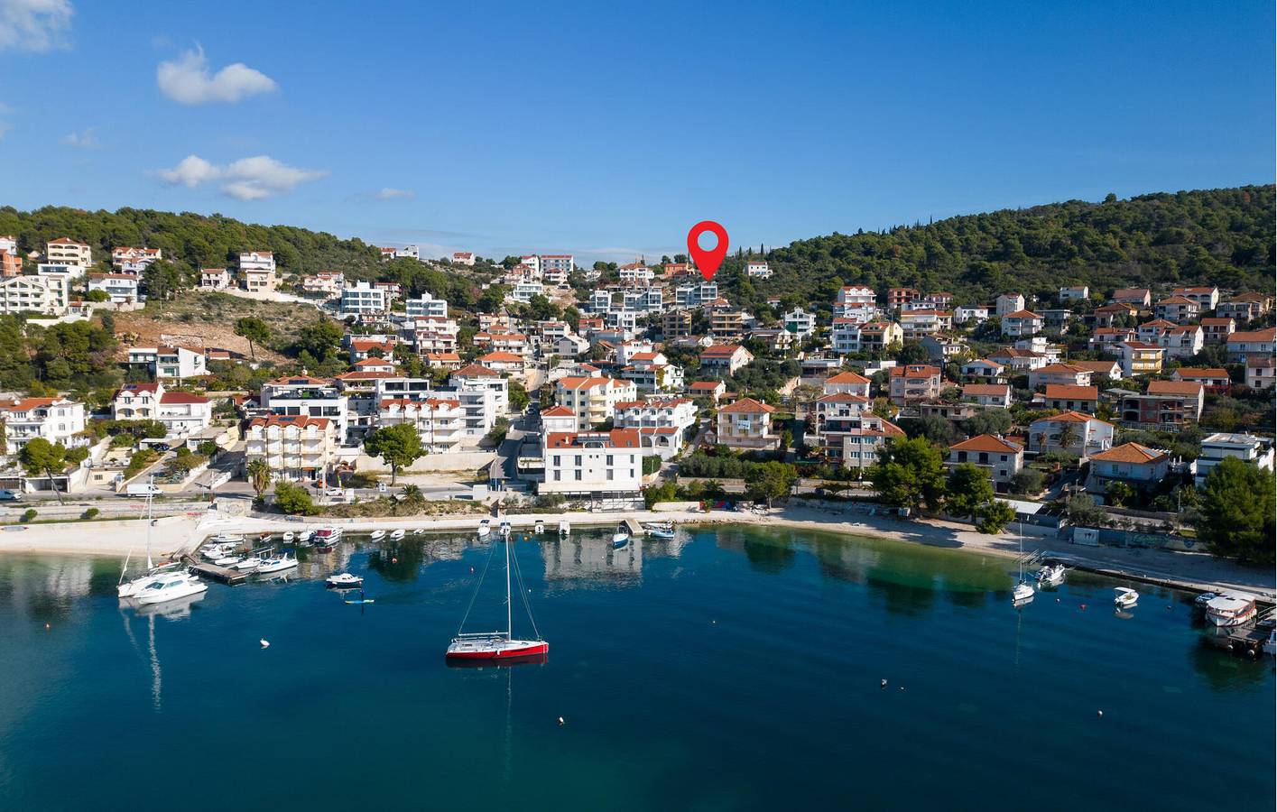 Ganze Ferienwohnung, Apartment am Meer mit Pool, WLAN und atemberaubender Aussicht in Trogir, Ciovo