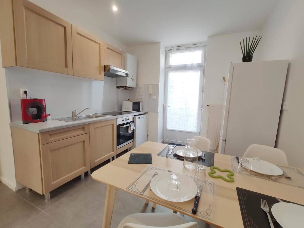 Appartement entier, Two-Bedroom Apartment in Mâcon, Région de Mâcon