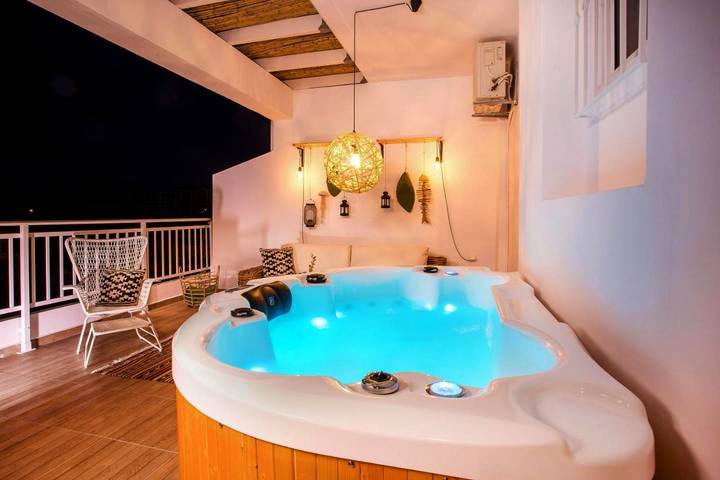 Ferienwohnung für 4 Personen, mit Ausblick und Terrasse, mit Haustier in Faliraki