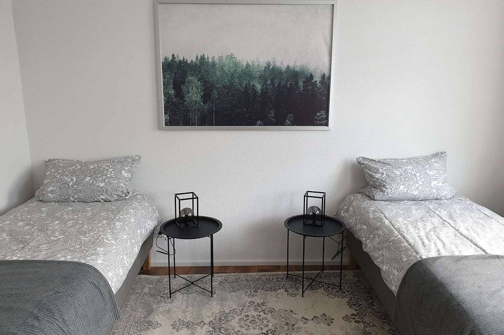 Appartement entier, Luxuriöse großzügige Wohnung mit 3 Schlafzimmer, Terrasse in Solingen, Bergisches Land