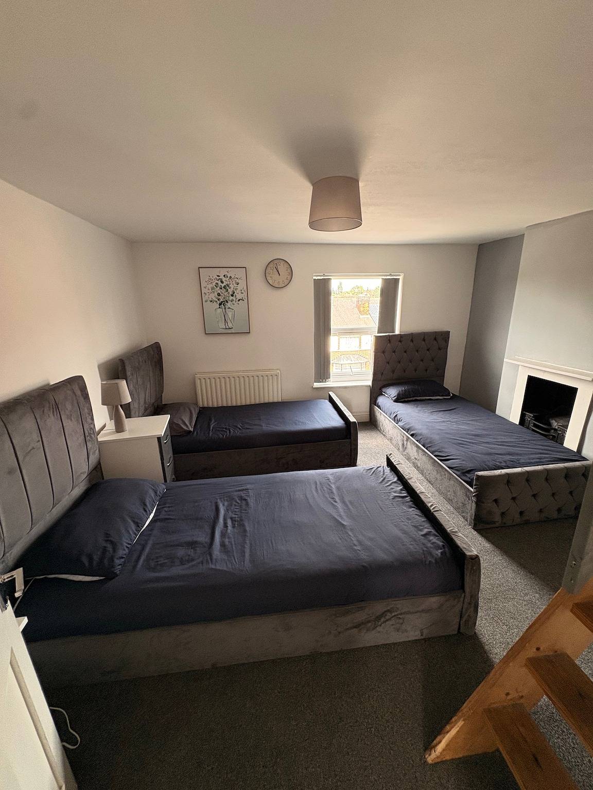 House Sleeps 8 with Hot Tub and Parking in Nottingham, Midlands del Este