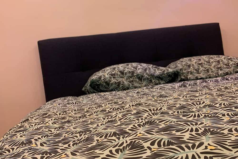 Entire apartment, The retro feel in Niort, Niort region