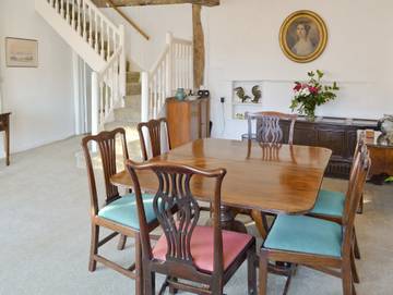 Log Cabin for 6 People in Lavenham, Suffolk, Photo 4