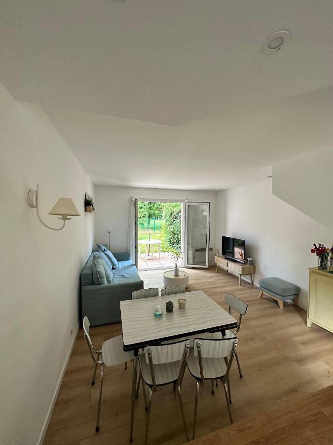 Location de vacances pour 5 personnes, avec jardin et piscine dans Golf Saint-Laurent - 2