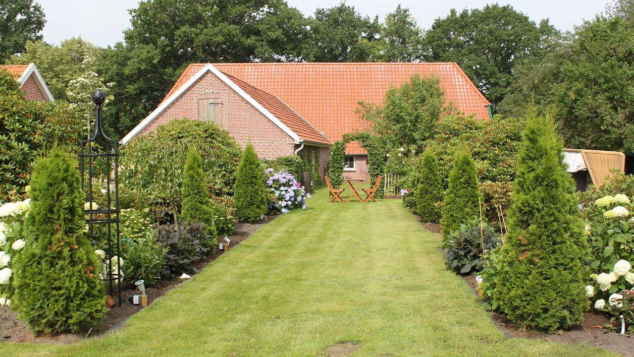 Ganze Ferienwohnung, Ferienwohnung für 2 Personen (90 m²) in Westerstede in Westerstede, Ammerland