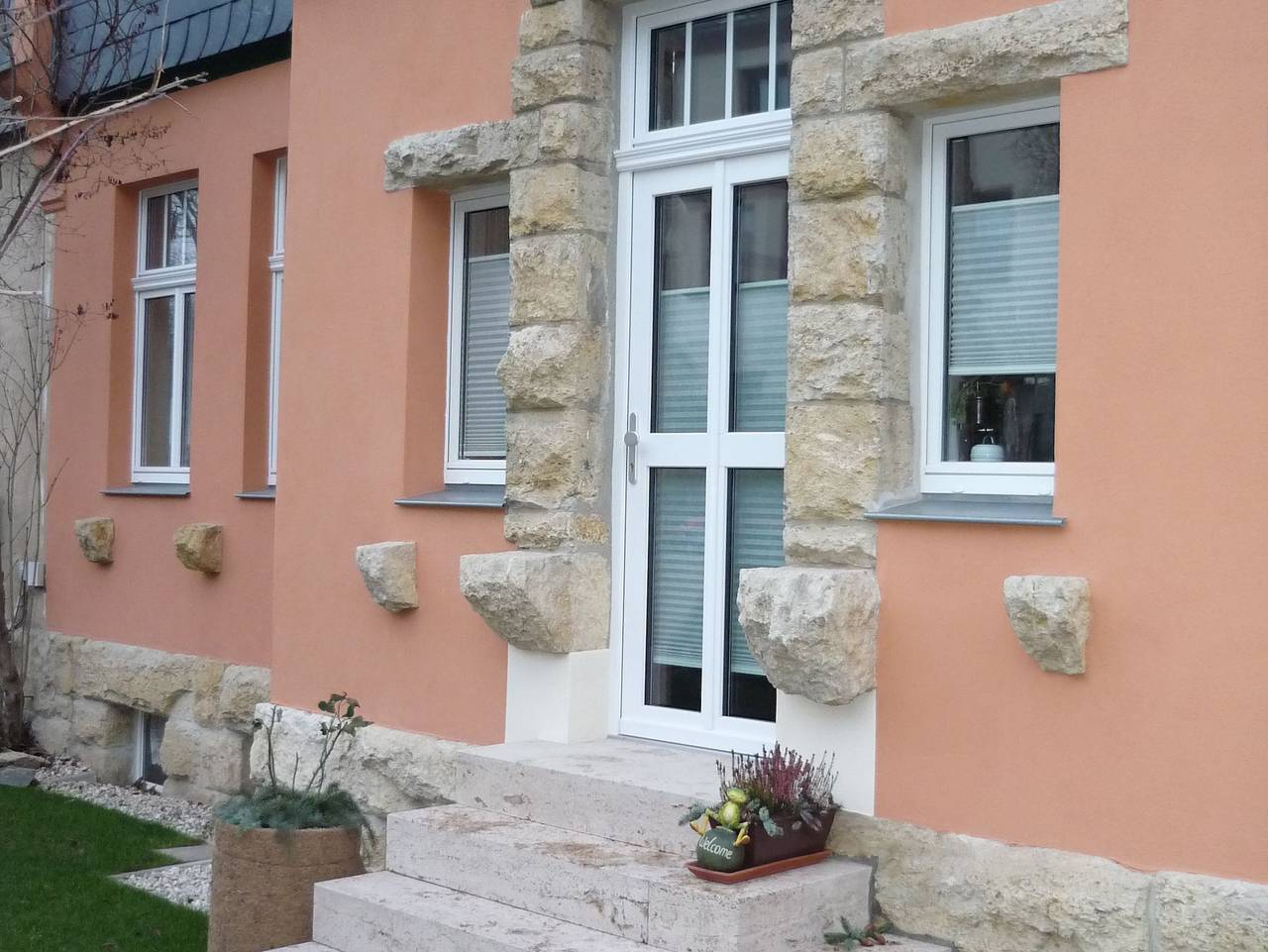 Ganze Ferienwohnung, Gästewohnung Kirsch - Ferienwohnung mit 1,5 Räumen in Wenigenjena, Jena