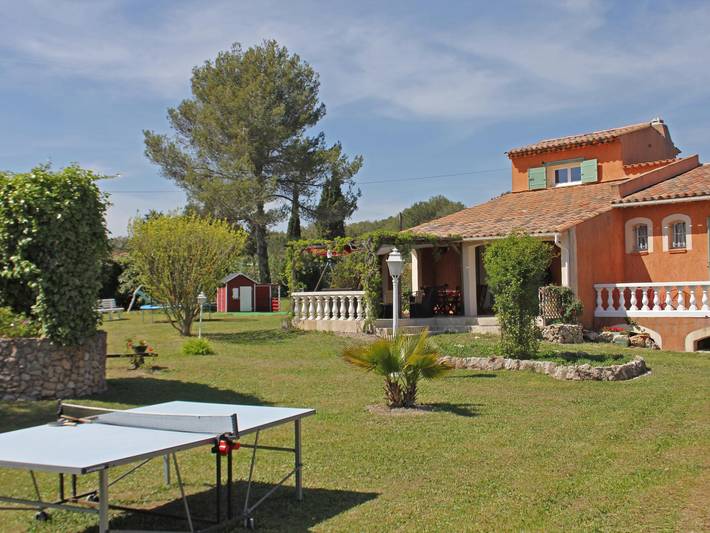 Location de vacances pour 7 personnes, avec jardin à Bagnols-en-Forêt - 3