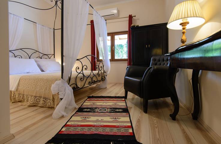 Villa für 8 Personen, mit Pool und Garten sowie Sauna in Dalmatien - 4