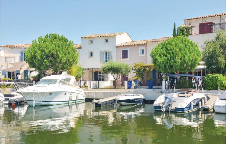 Location de vacances pour 6 personnes, avec jardin et terrasse à Aigues-Mortes - 2