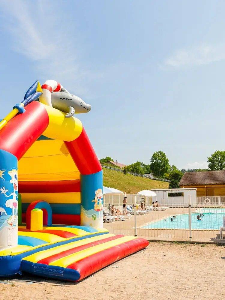 Camping 3 étoiles - Piscine - ccagfdd in Clairvaux-les-Lacs, Jura