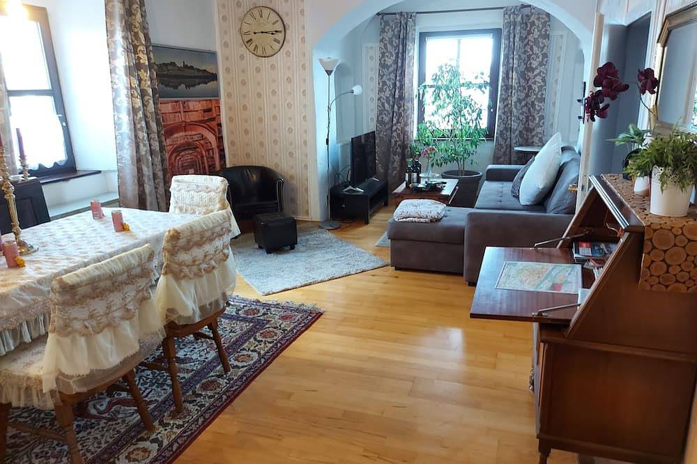 Apartamento entero, Cerradura Weichs para los padres con niños y perros y aparcamiento in Ratisbona, Baviera Oriental