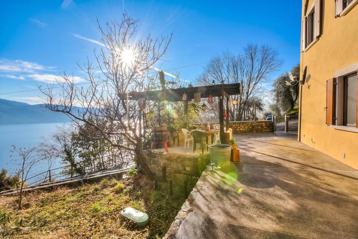 Ferienhaus für 6 Personen, mit Seeblick und Terrasse, kinderfreundlich am Gardasee - 2