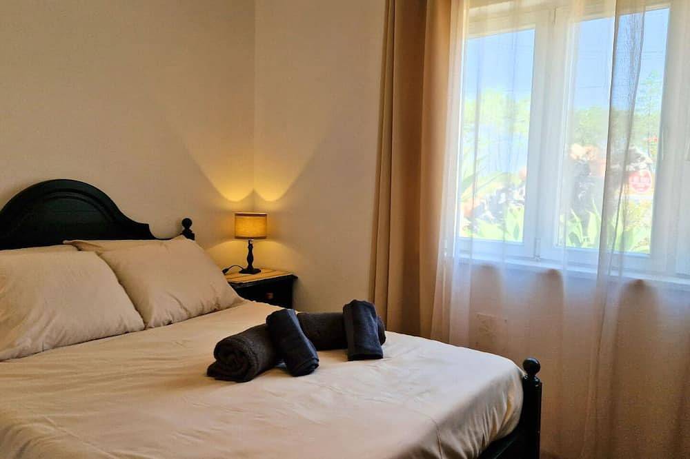 Gartenoase mit Pool - 800m bis zum Arrifana Strand - direkt am Fishermens Trail in Arrifana, Aljezur