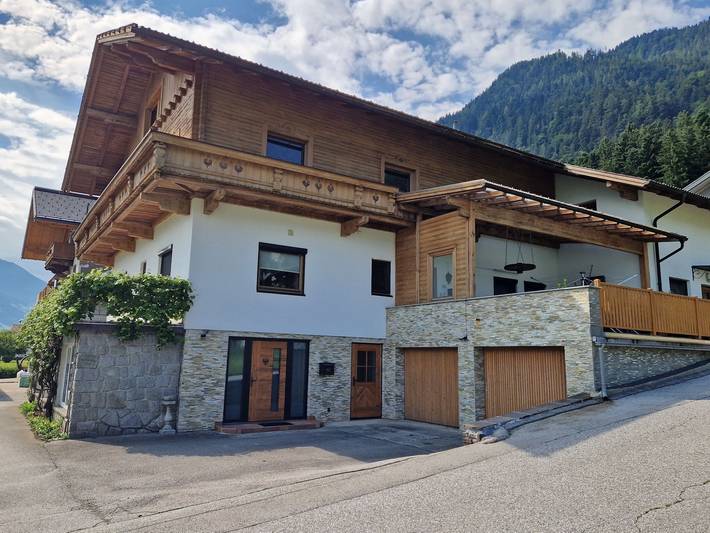Appartement de vacances pour 8 personnes, avec Terrasse et Jardin à Strass im Zillertal