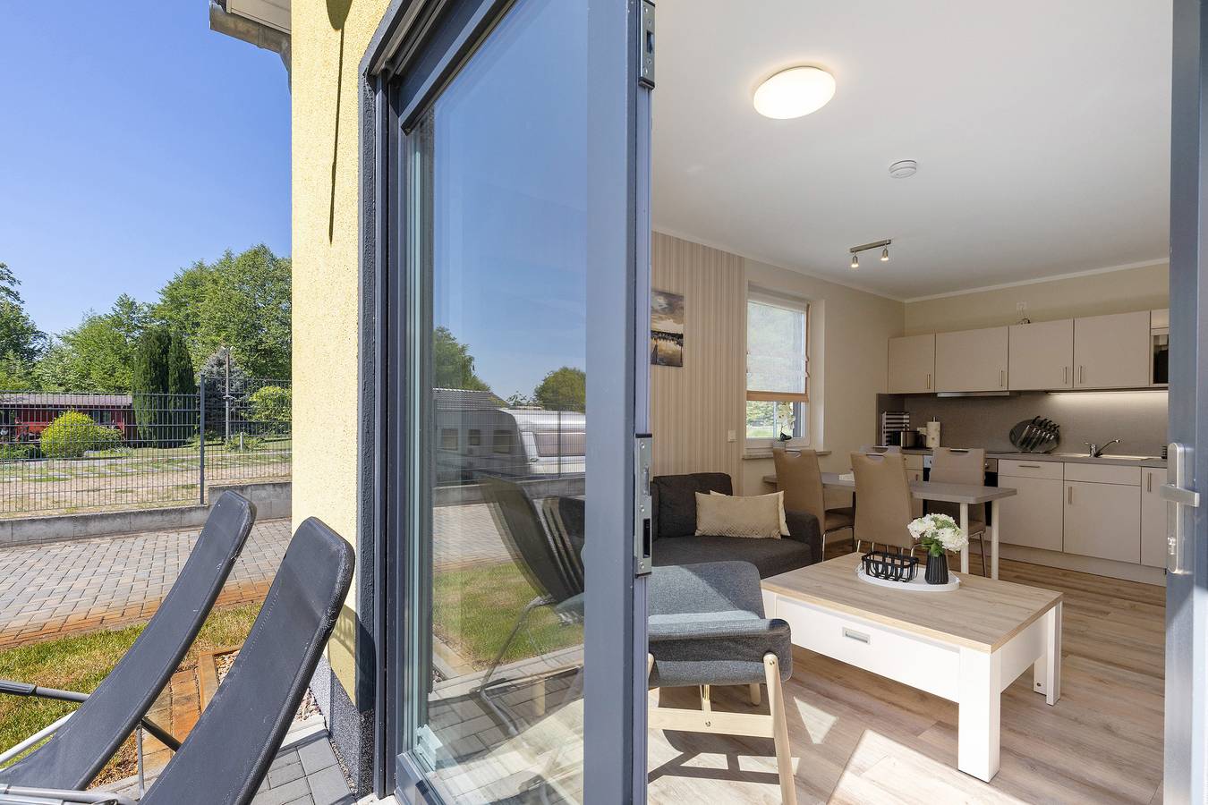 Ganze Wohnung, Ferienwohnung 4" mit Gemeinschaftsgarten und Wi-Fi in Joachimsthal, Werbellinsee