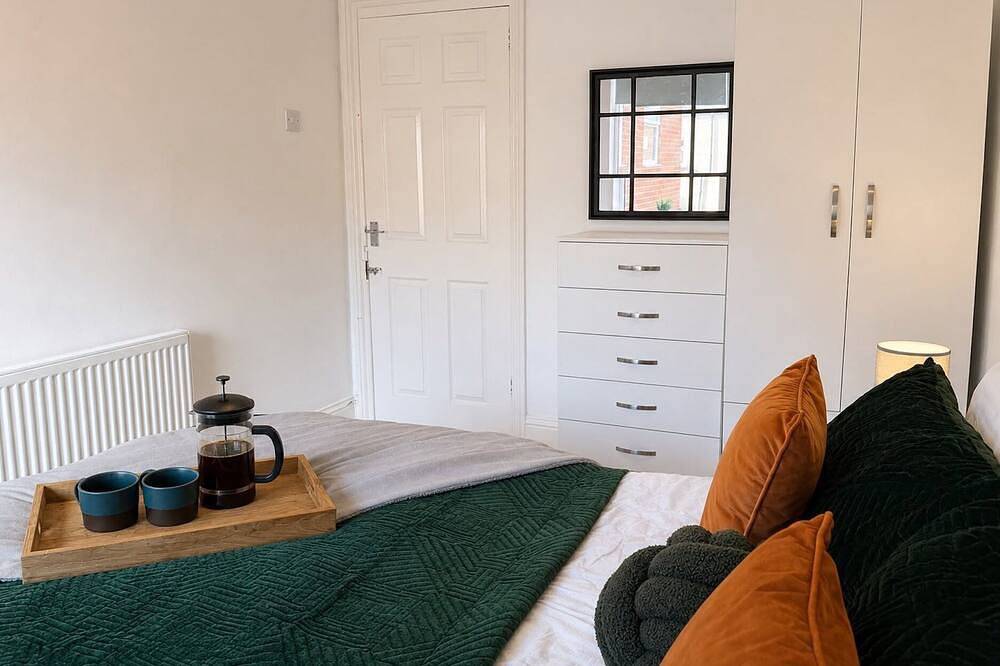 Entire apartment, 3Br South Shields | Contractor Stays & Discounts in South Shields, South Tyneside