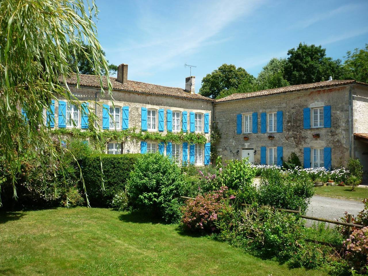 Chambres d'hôtes Le Logis de Faugerit - Bleue in Frontenay-Rohan-Rohan, Région de Niort