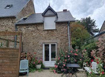 Gîte pour 4 personnes, avec jardin à Saint-Méloir-des-Ondes