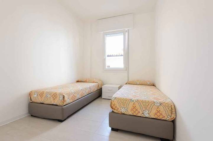 Ganze Wohnung, Ferienwohnung mit Klimaanlage und Balkon in Ufficio 5, Lignano Sabbiadoro