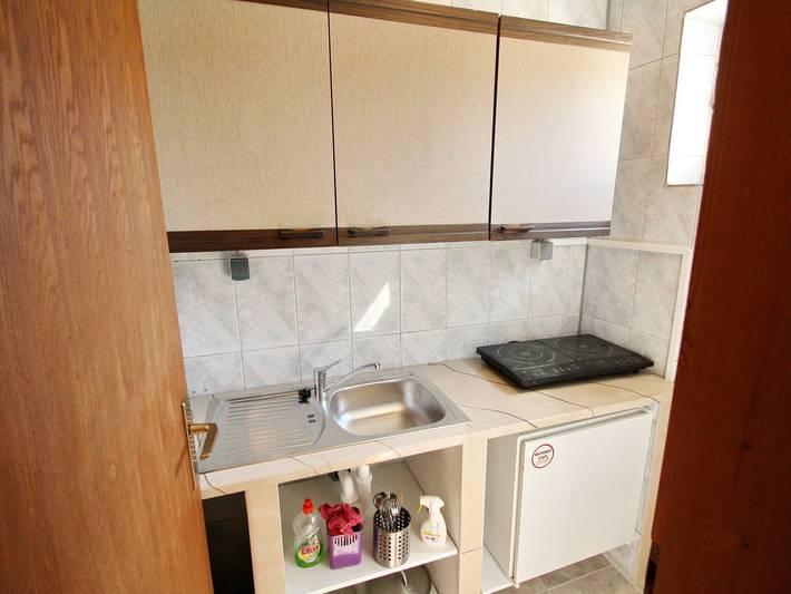 Gîte pour 3 personnes, avec balcon, adapté aux familles à Drače - 4