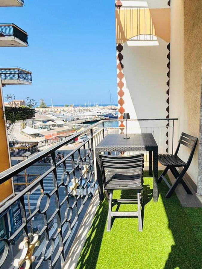 Gîte pour 2 personnes, avec terrasse et vue, animaux acceptés à Milazzo - 3