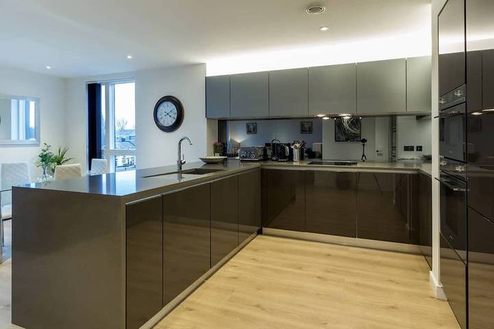 Apartment for 5 people, with balcony in Hounslow