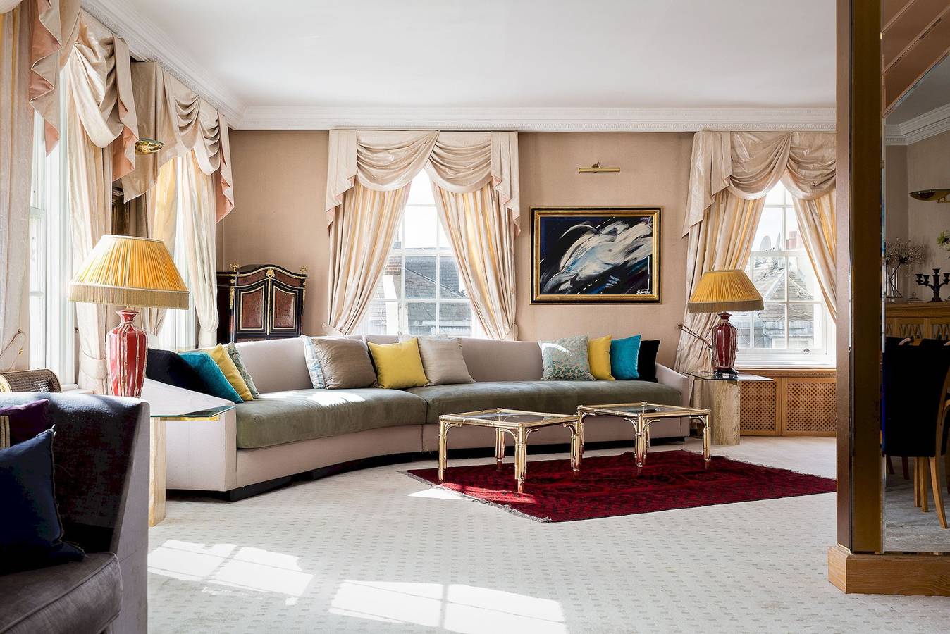 Entire apartment, Penthouse 3-bed 3-bath on Marble Arch in Hyde Park Estate, London