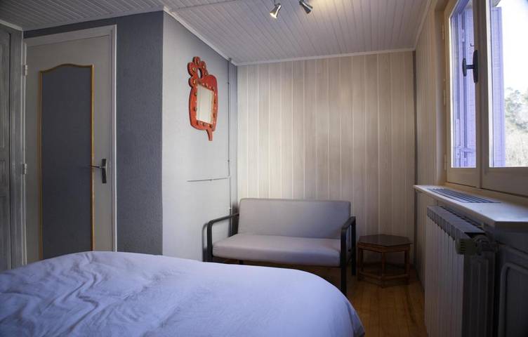 Gîte pour 2 personnes, avec jardin et vue à Jaujac - 3