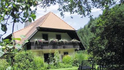 Ferienwohnung für 2 Personen, mit Terrasse und Garten in Horben