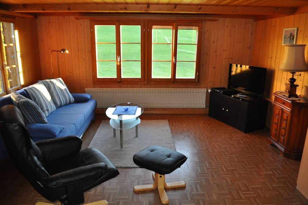 Ganze Wohnung, Familienfreundliche Wohnung nähe Spiez u. Interlaken, max. 4 Personen in Aeschi bei Spiez, Thunersee