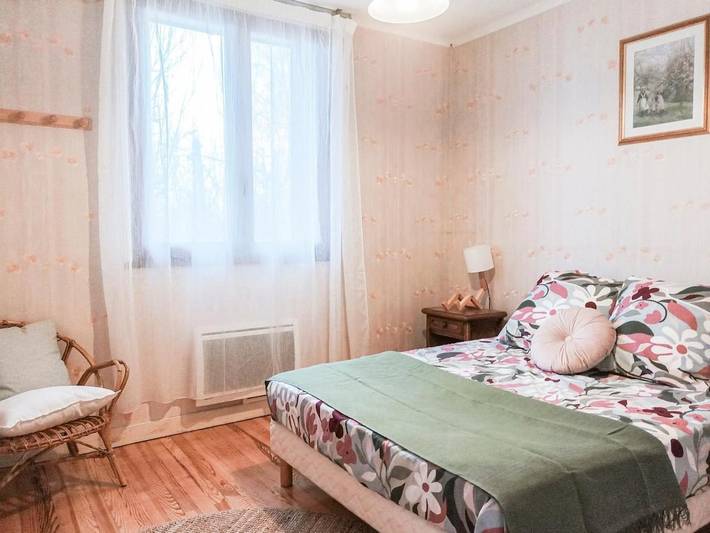 Location de vacances pour 6 personnes, avec jardin à Chabottes - 2