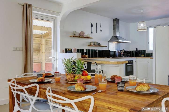 Location de vacances pour 7 personnes, avec piscine et jardin dans Grands-Bois - 4