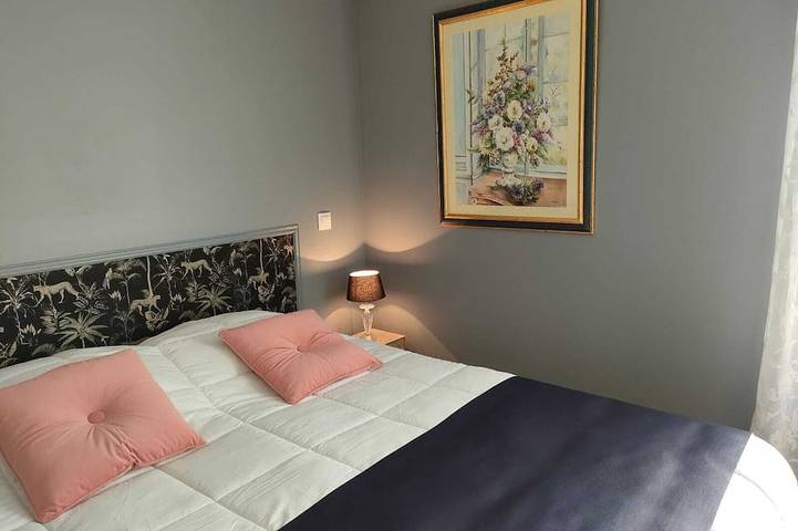 Location de vacances pour 6 personnes, avec terrasse ainsi que jardin et piscine, animaux acceptés à Rigny-Ussé - 2