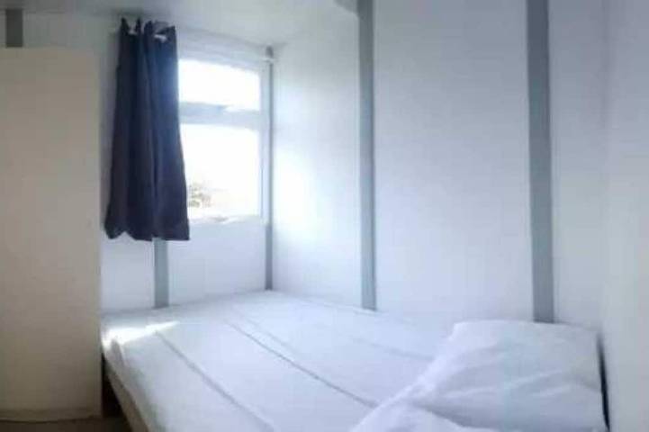 Gîte pour 6 personnes, avec jardin et piscine, animaux acceptés à Dévillac - 2