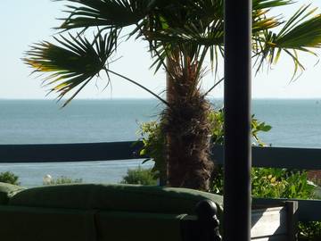 Gîte pour 6 personnes, avec piscine ainsi que terrasse et jardin dans les Pays de la Loire