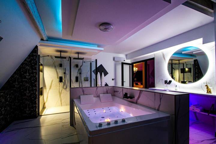 Appartement de vacances pour 2 personnes, avec Jacuzzi ainsi que Jardin et Vue