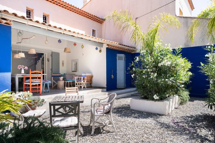 Ferienhaus für 8 Personen, mit Balkon und Garten in Hyeres - 2