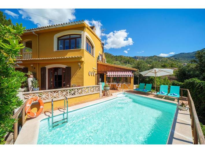 Finca für 10 Personen, mit Balkon und Terrasse sowie Pool in Son Coll