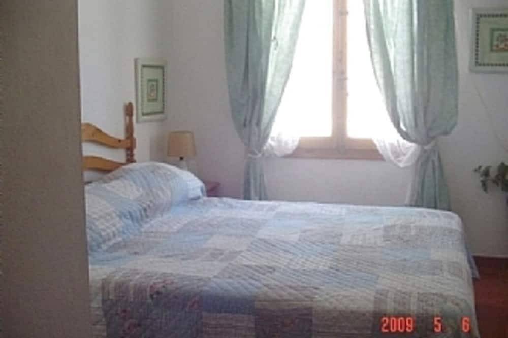 Appartement entier, Appartement avec piscine et jardins in Arenal d'en Castell, Es Mercadal