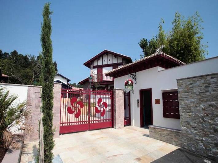 Gîte pour 8 personnes, avec piscine et jardin, animaux acceptés à Urrugne - 4